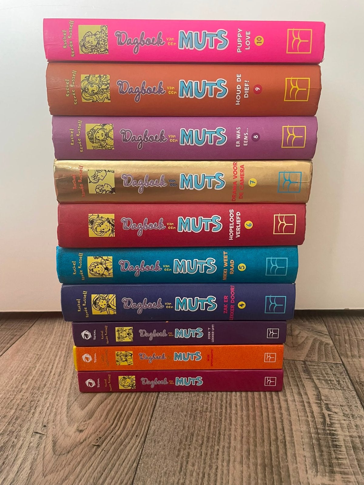 Dagboek van een Muts boekenreeks - deel 1 t/m 10, Ophalen of Verzenden, Gelezen, Fictie