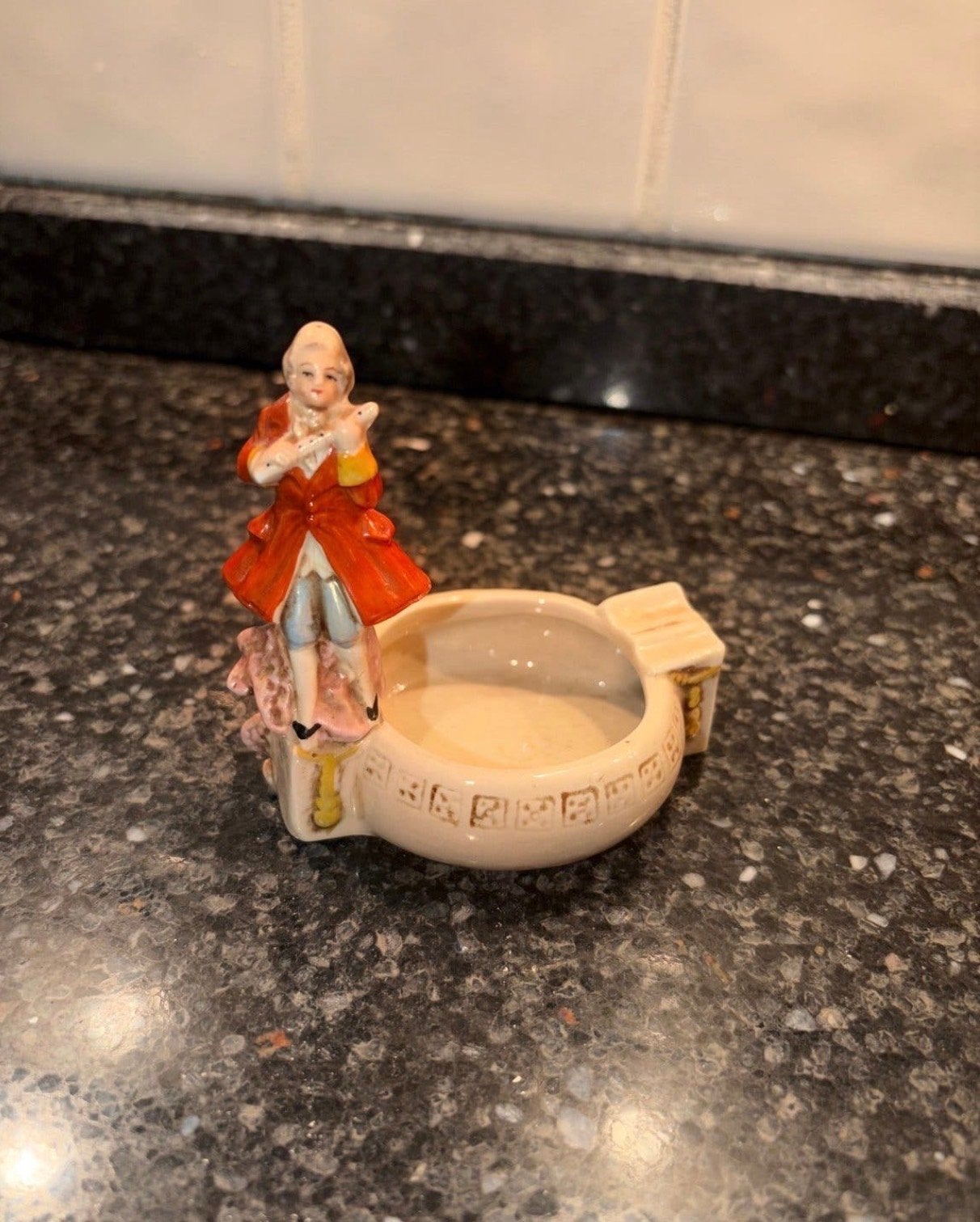 Vintage Weense asbak jaren '50 met klassiek figuur, Ophalen of Verzenden, Gebruikt