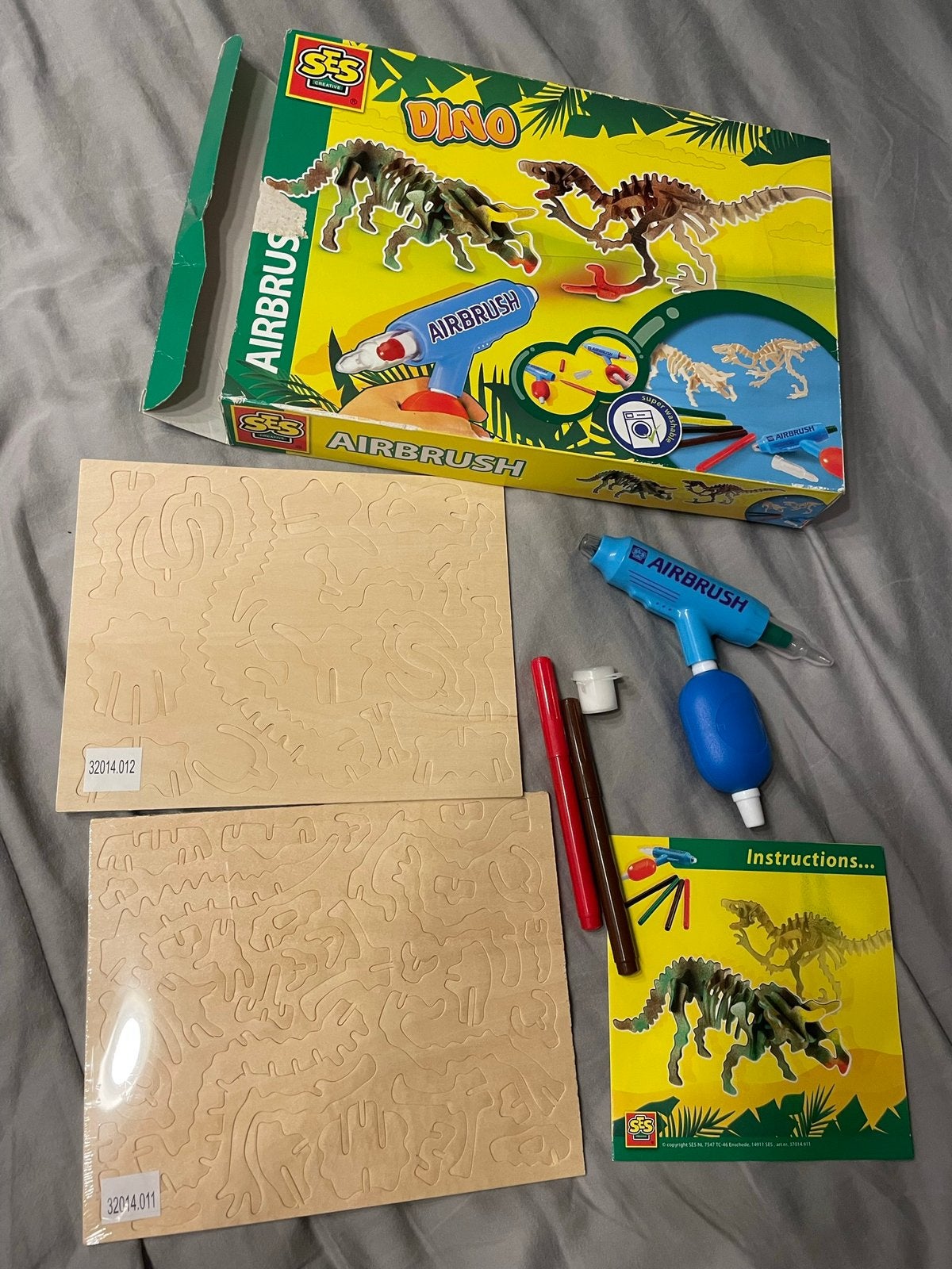 dino's Airbrush set compleet, Kinderen en Baby's, Ophalen of Verzenden, Zo goed als nieuw, Knutselen