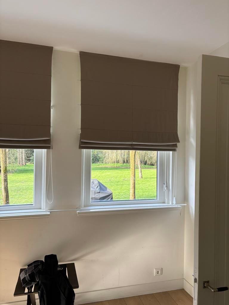 7 taupe vouwgordijnen 127 x180 adv helemmal lezen, Huis en Inrichting, Ophalen, 100 tot 150 cm, Bruin, Zo goed als nieuw