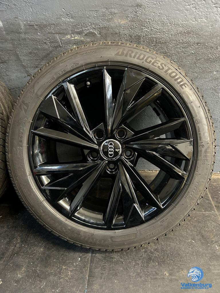 6-7mm! Originele Audi A3 8Y 17 inch zwarte velgen 5x112 zome, Gebruikt, -, -, Banden en Velgen