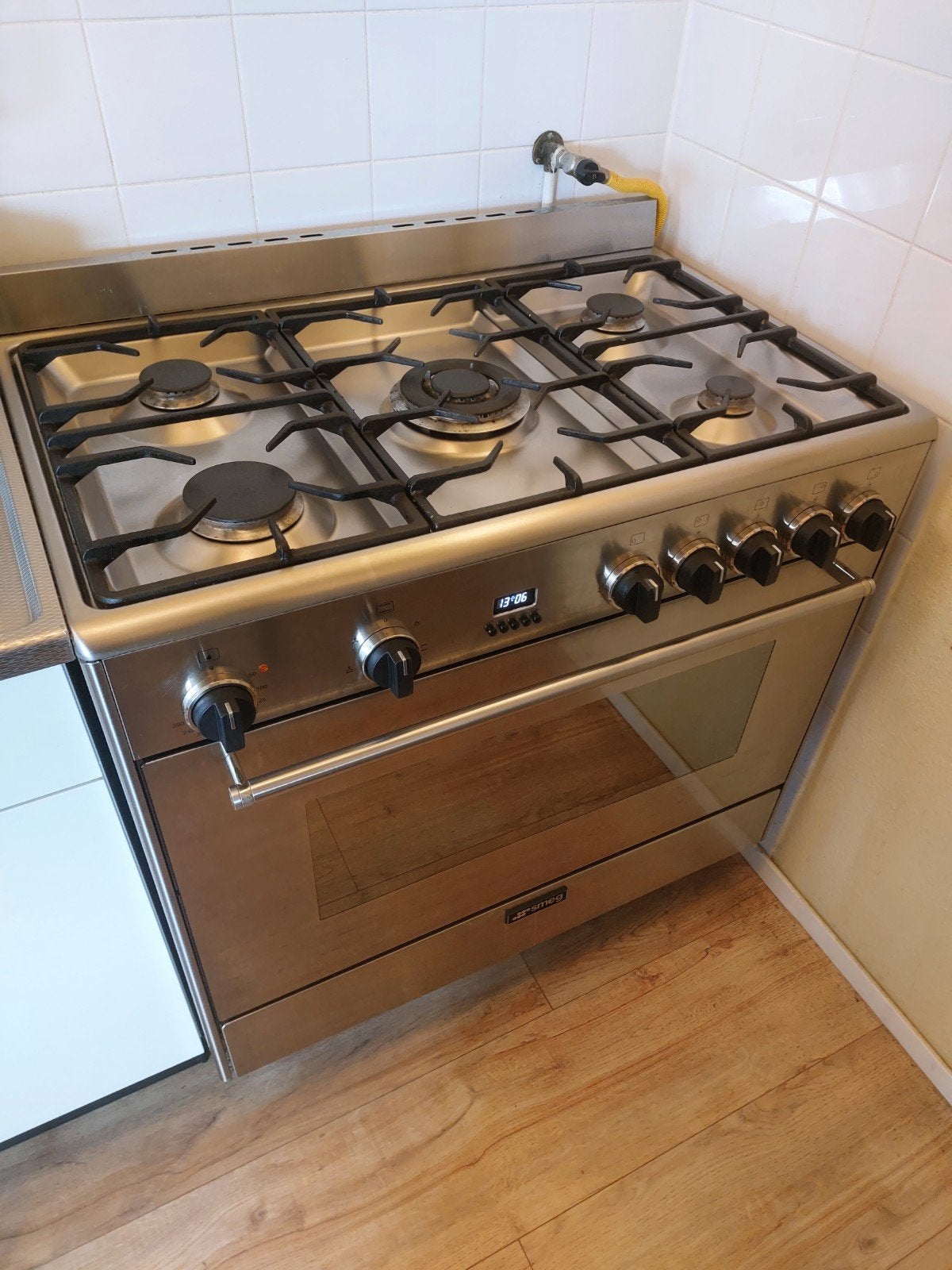 Smeg Fornuis met Oven - RVS, 5 Pits Gasfornuis, Witgoed en Apparatuur, Fornuizen, Ophalen, Gebruikt, Hete lucht, 60 cm of meer