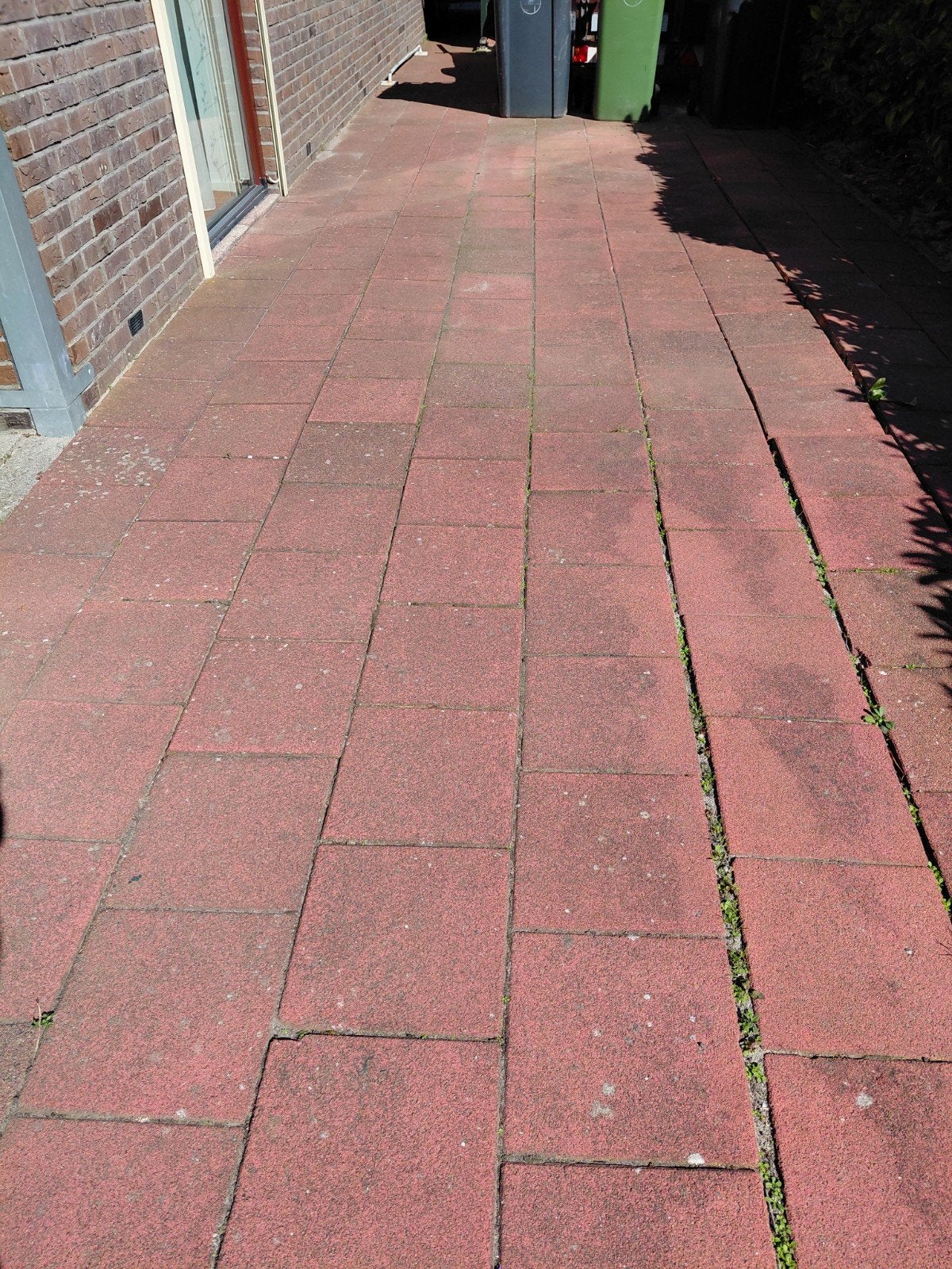 Gratis af te halen: Rode tegels 30x30 cm 30 m2, Ophalen, Gebruikt, 20 tot 40 cm, 10 m² of meer