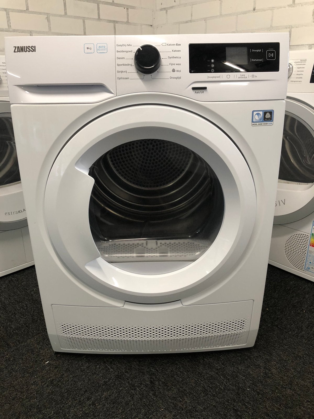 Foto 2 van DAG DEAL €275 9kg Warmtepomp droger Zanussi MET GARANTIE
