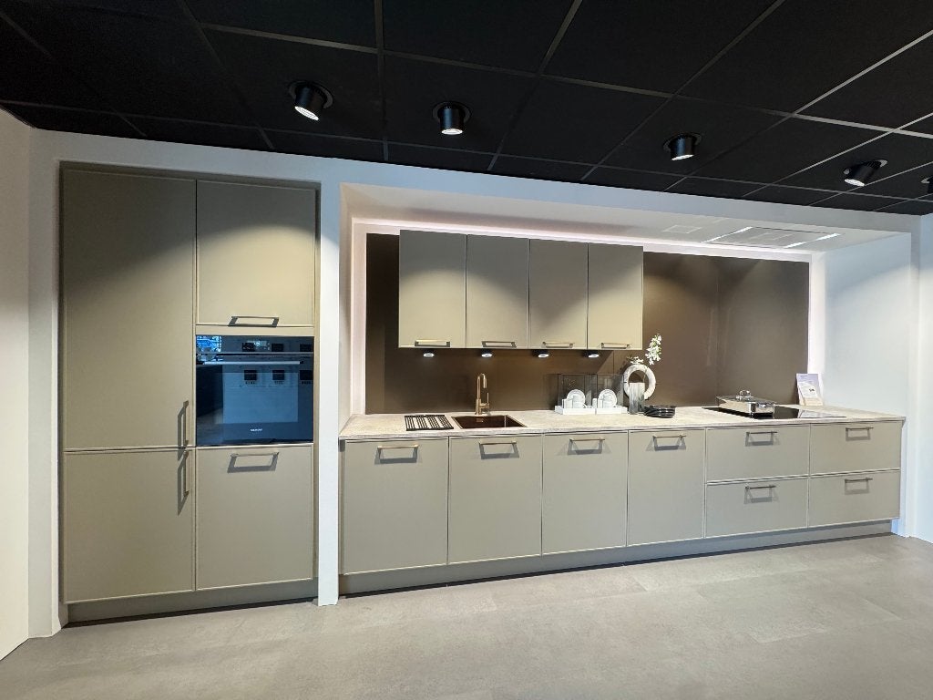 Showroomkeuken, Huis en Inrichting, Ophalen, Overige kleuren, Enkelwandige keuken, Zo goed als nieuw