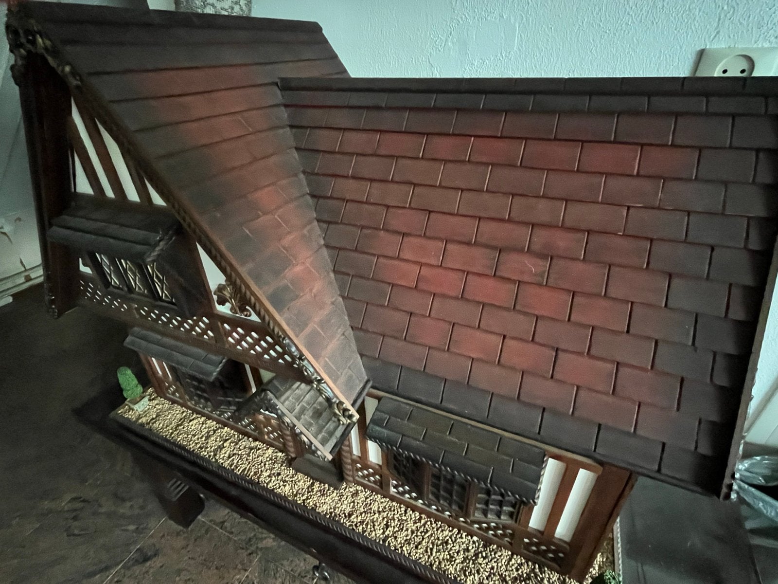 Uniek Middeleeuws Poppenhuis - Handgemaakt en Gedetailleerd, Ophalen of Verzenden, Zo goed als nieuw, Poppenhuis