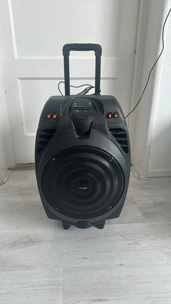 Trolley Speaker + Akai Microfoon Bluetooth is USB., Ophalen, Zo goed als nieuw