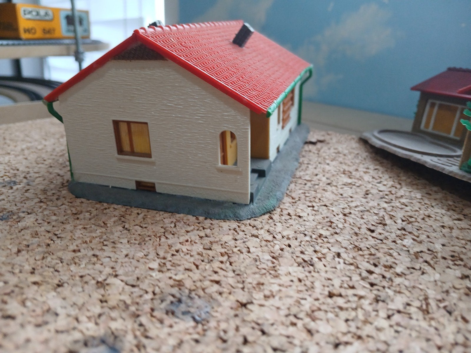 2x Bungalow voor HO spoorbaan - Modelbouw huisjes, Hobby en Vrije tijd, Modelbouw | Overige, Ophalen of Verzenden, Gebruikt, 1:50 tot 1:144