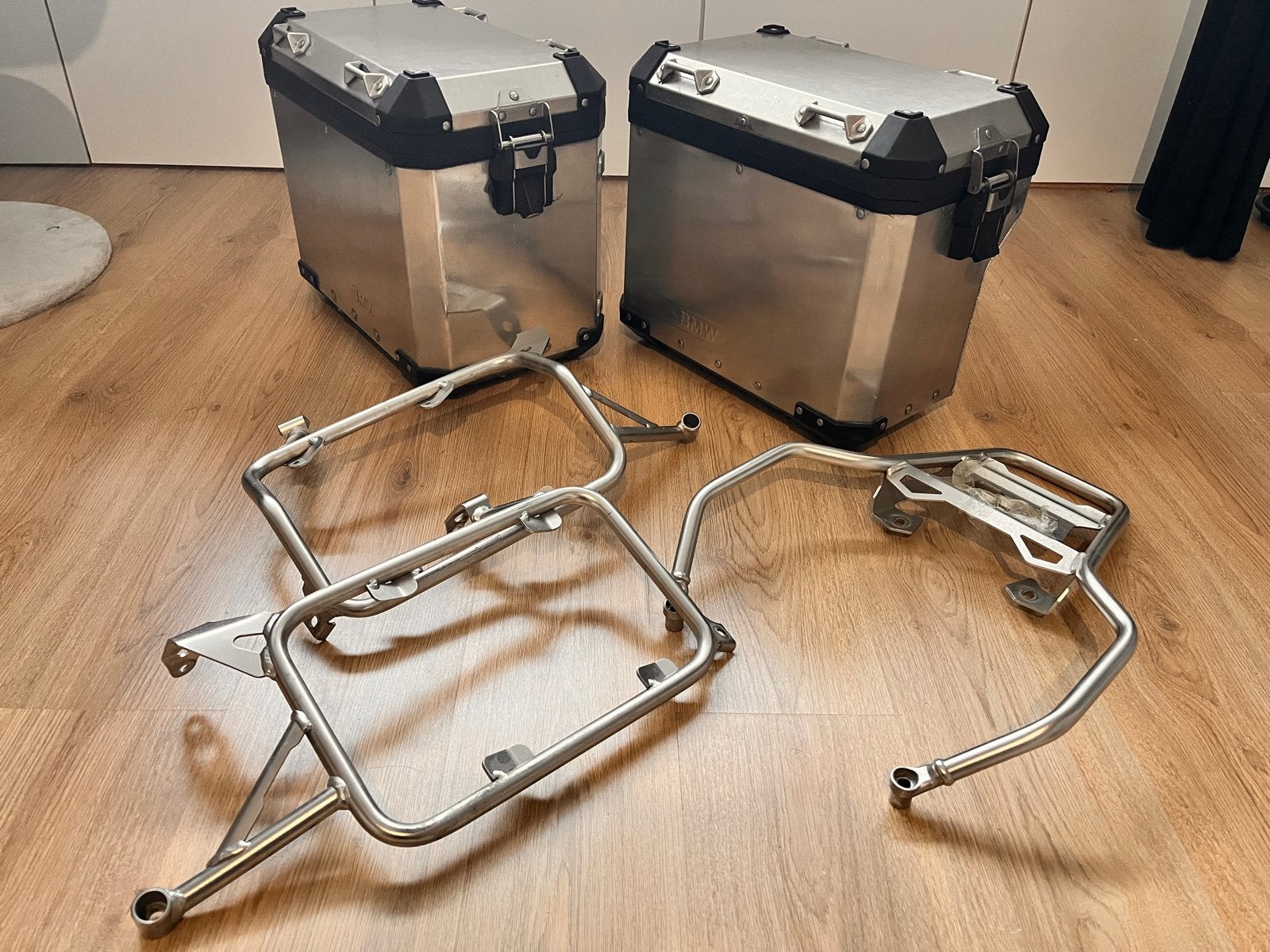 Nette BMW kofferset met bevestigingsbeugels, Ophalen of Verzenden, Gebruikt