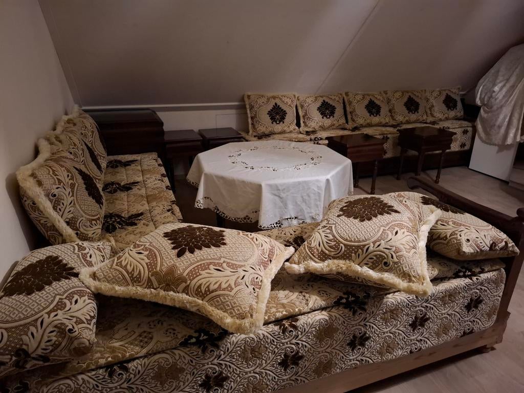 Complete Marokkaanse zithoek met tafels, Huis en Inrichting, Banken | Complete zithoeken, Ophalen, Gebruikt, Stof, Marokkaans, Traditioneel