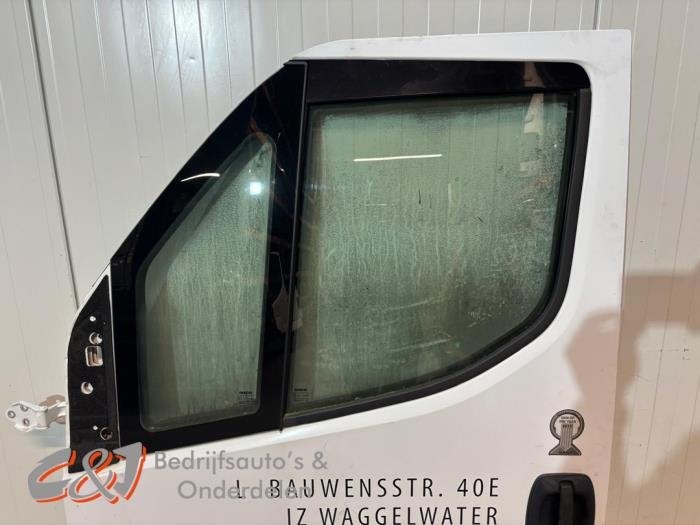 Portier 2Deurs links van een Iveco New Daily (WIT), Gebruikt, -, -, Ophalen of Verzenden
