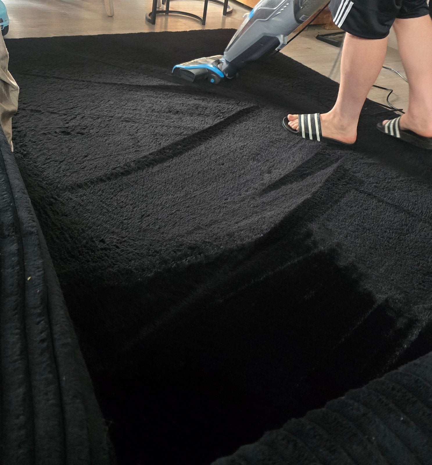 Zwart vloerkleed, gratis af te halen, Ophalen, Gebruikt, Zwart, 150 tot 200 cm