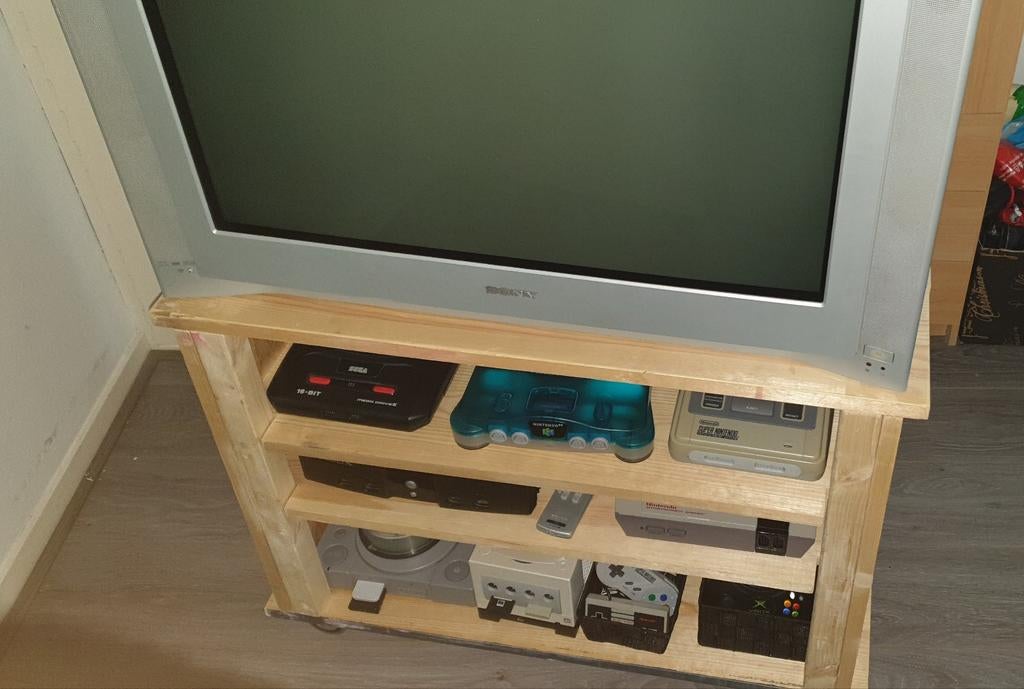 Gezocht: crt reperatie aan huis (leeuwarden), Audio, Tv en Foto, Vintage Televisies, Ophalen of Verzenden, Gebruikt, 60 tot 80 cm