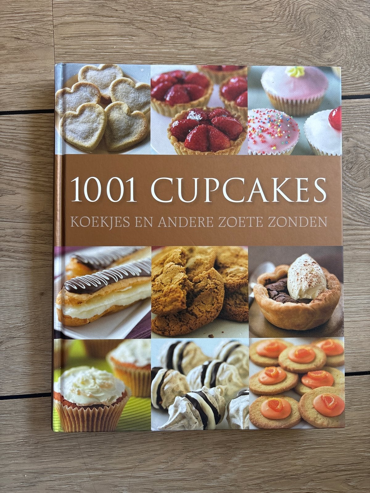 1001 Cupcakes: Koekjes en Andere Zoete Zonden, Boeken, Ophalen of Verzenden, Zo goed als nieuw, Overige gebieden, Taart, Gebak en Desserts