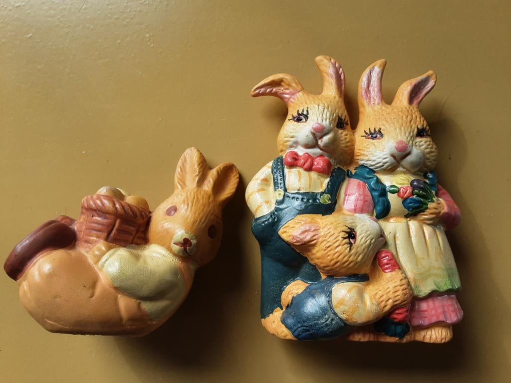 3x beeldje haas, konijn. familie konijn haas, eierdop, Ophalen of Verzenden, Zo goed als nieuw