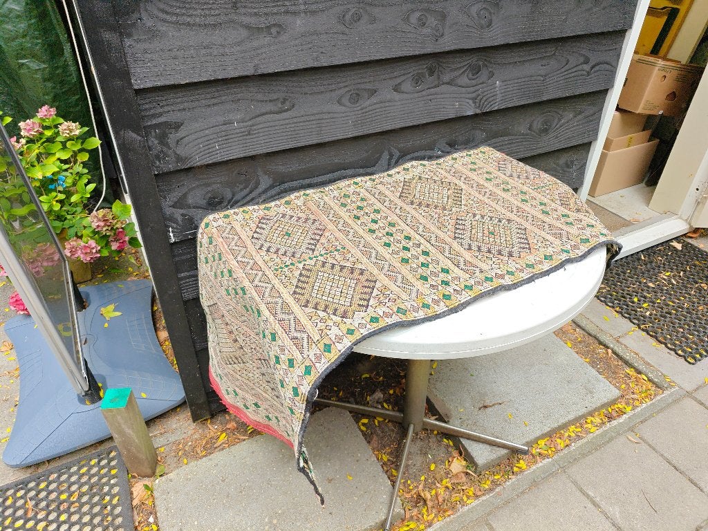 tunesisch (?) tapijt, Ophalen of Verzenden