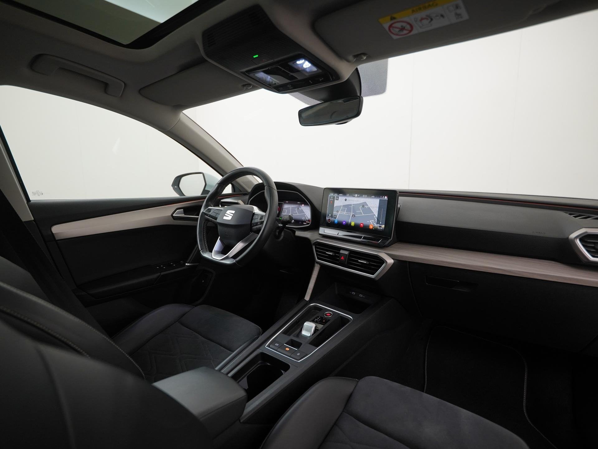 SEAT Leon 1.4 TSI eHybrid PHEV Xcellence | Schuifdak | Stuur, Auto's, Seat, Stof, Gebruikt, Euro 6, Leon