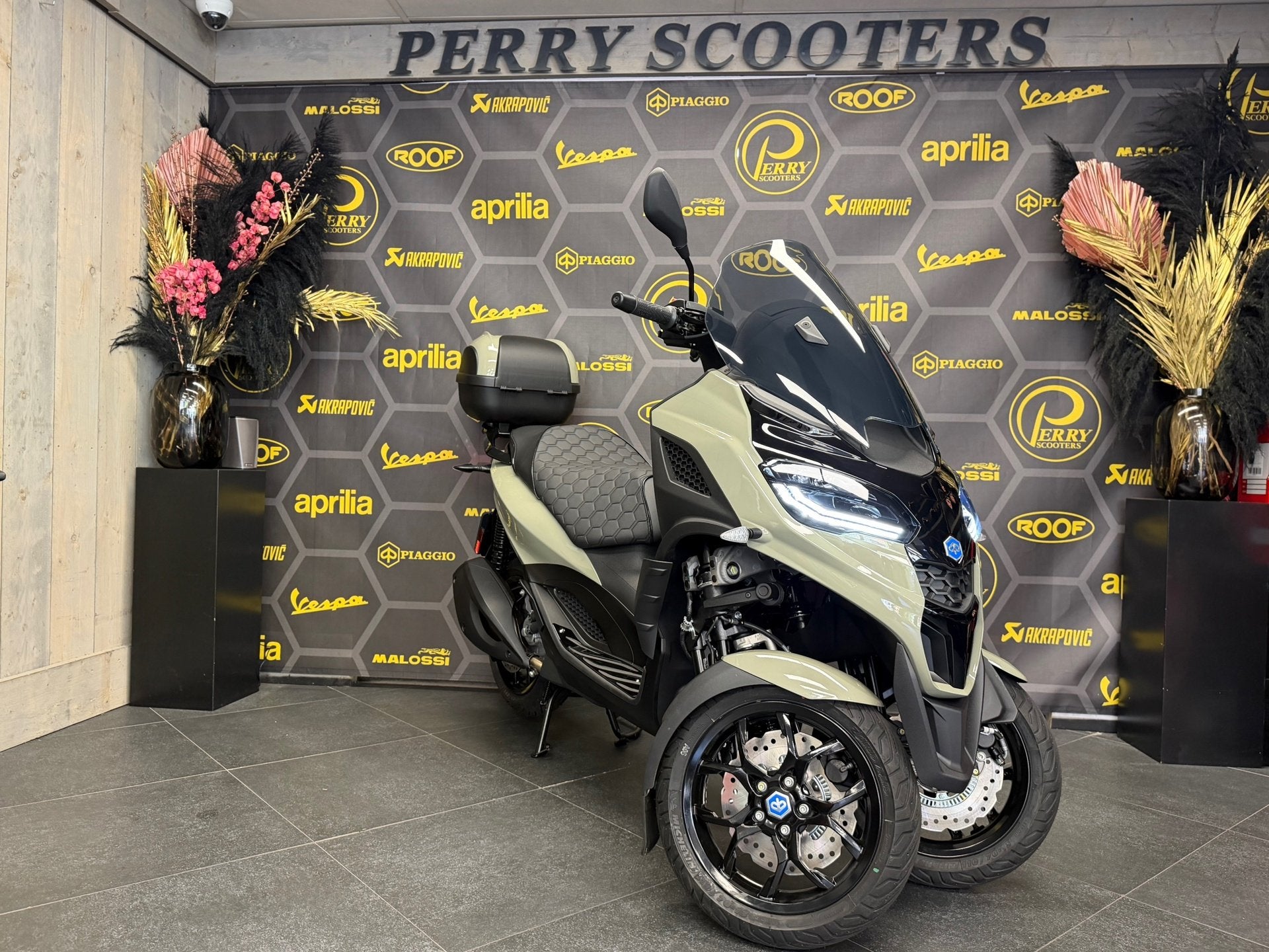Piaggio Piaggio 310 MP3 HPE Sport EURO5+ 2026 SPECIALPAINT K, Scooter, Bedrijf, 310 cc, ABS