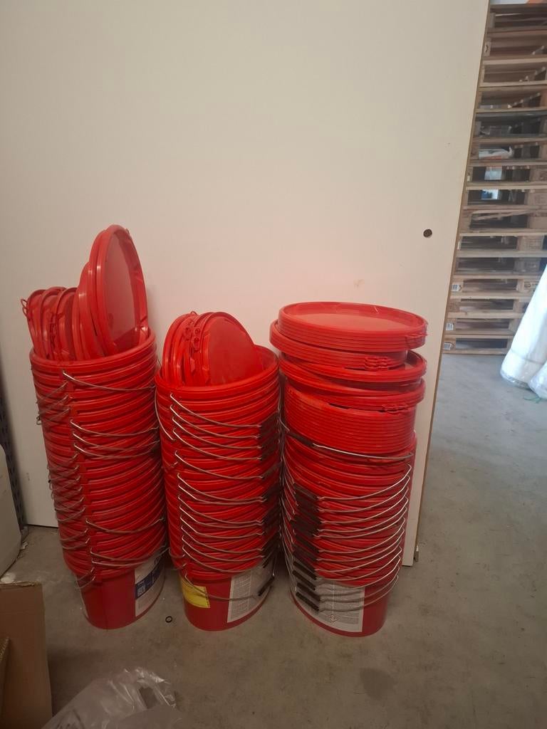 50 Lege emmers met deksel, Ophalen, Gebruikt, Kunststof, Met deksel