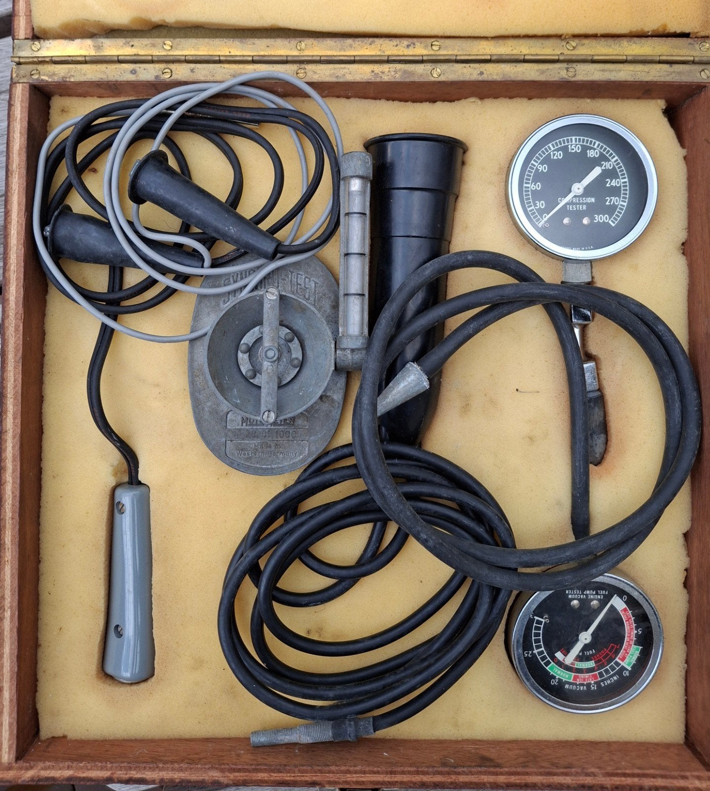 Vintage autotestkit - o.a. Motometer Synchro-Test meter, Ophalen of Verzenden, Gebruikt