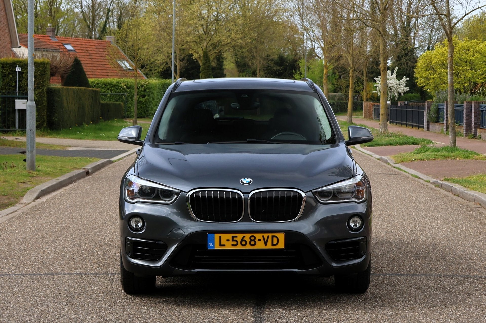 BMW X1 SDrive18i High Executive | PANO | NAVI | CLIMA | CRUI, Auto's, Gebruikt, Euro 6, Leder, 3 cilinders