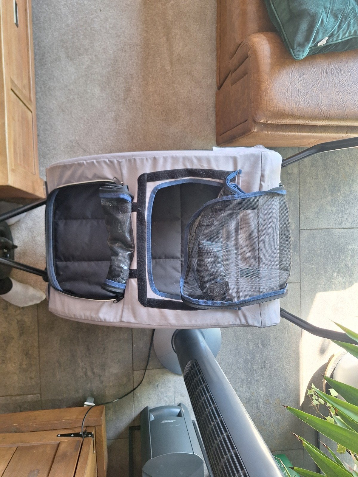 Te koop honde buggy, Ophalen, Zo goed als nieuw