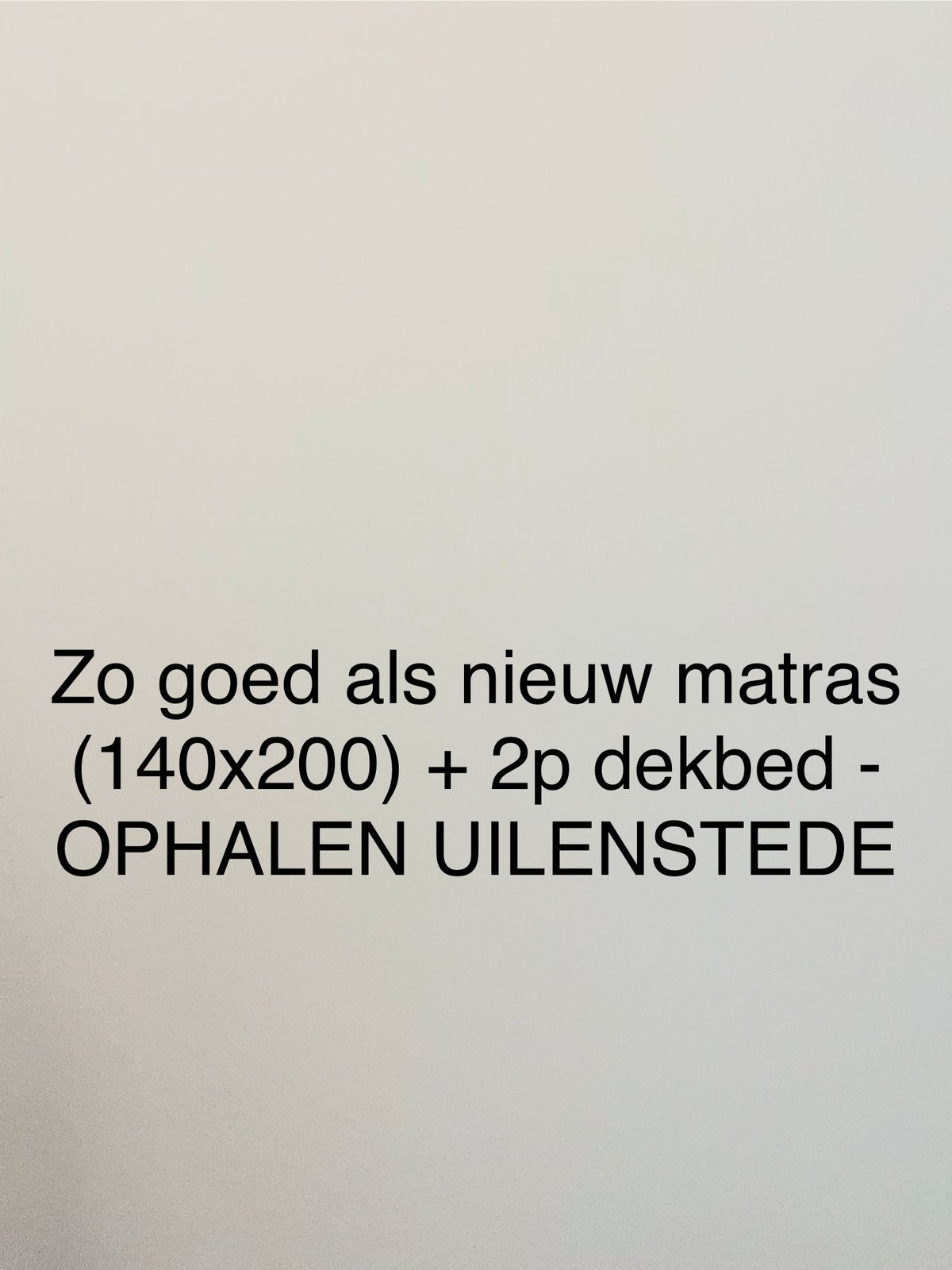 Matras (140x200) + dekbed (2p) zo goed als nieuw., Ophalen, Wit, 140 cm, Zo goed als nieuw