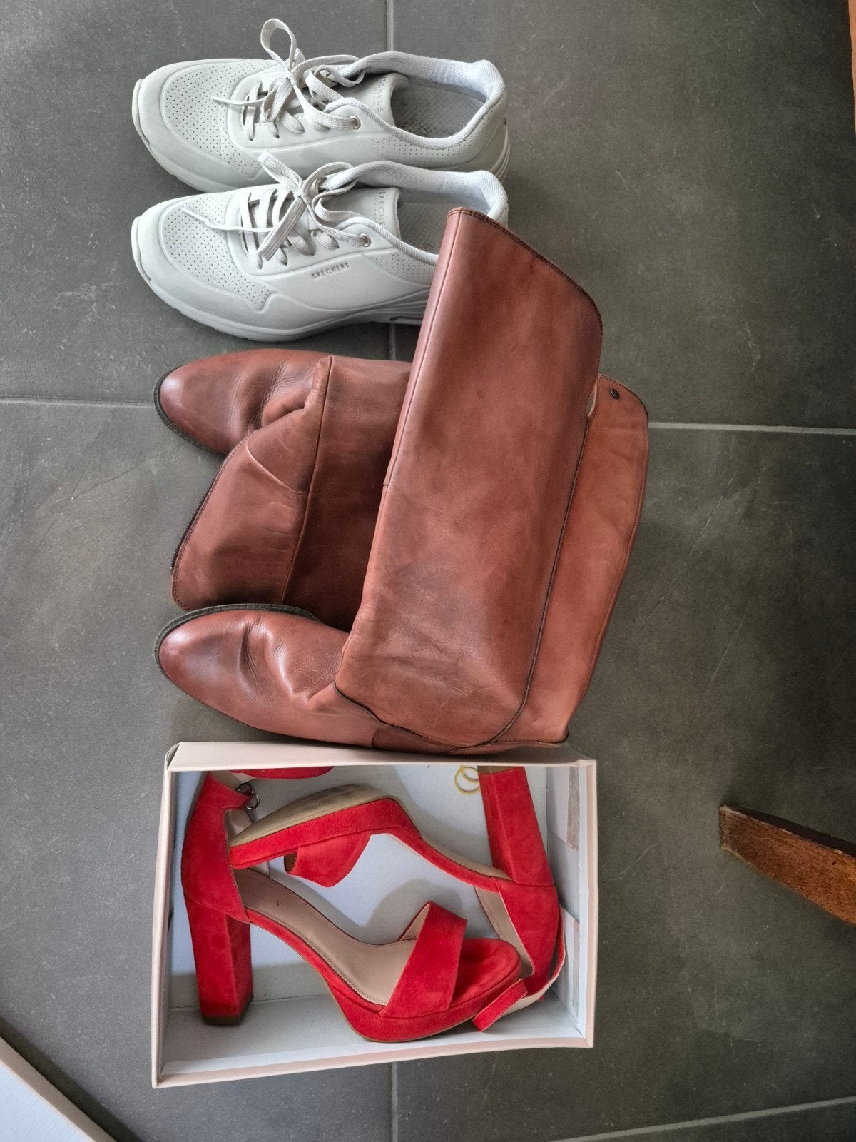 Drie paar dames schoenen mt 41., Ophalen, Zo goed als nieuw