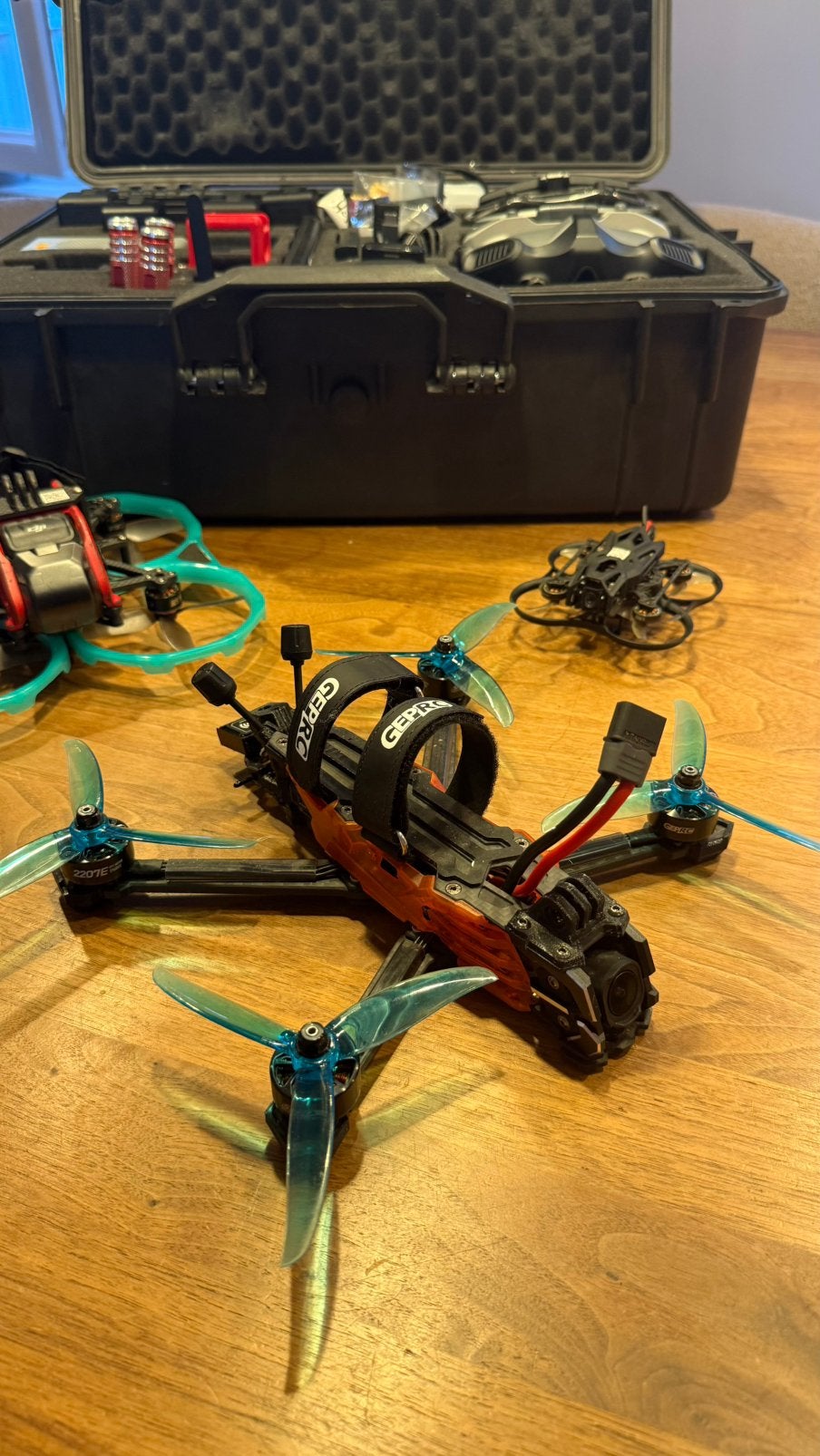 Foto 19 van Complete Drone set met 3 drones(Avata3.5,VaporD5&Pavo Femto)