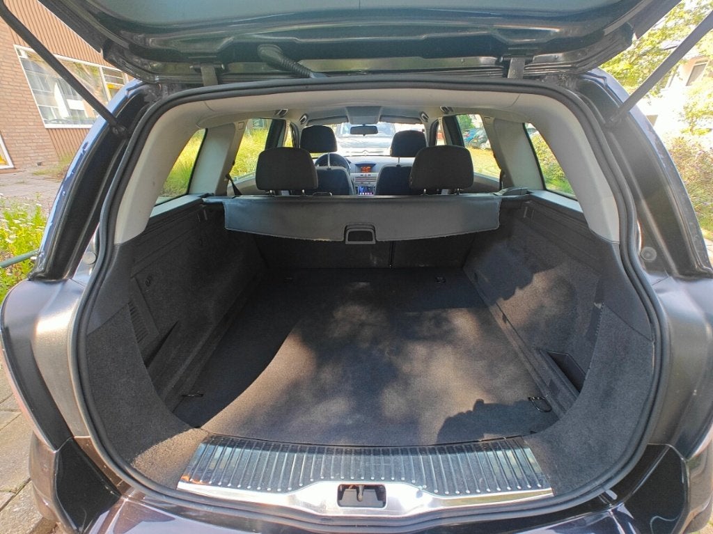 Foto 13 van Opel Astra Wagon 1.6 Nieuw distributieriem APK 7/27 Trekhaak