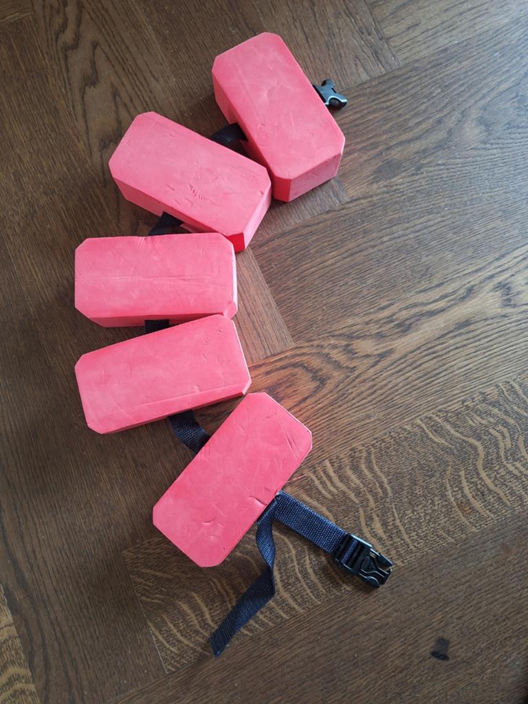 BECO zwemgordel 5 drijvers - 15-30 kg, Kinderen en Baby's, Kinderkleding | Kinder-zwemkleding, Ophalen of Verzenden