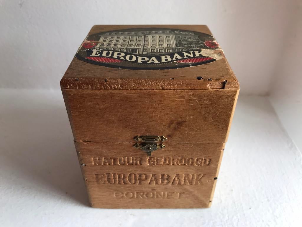 Europabank Coronet sigaren kistje, Verzamelen, Ophalen of Verzenden, Gebruikt, Tabaksdoos of Verpakking