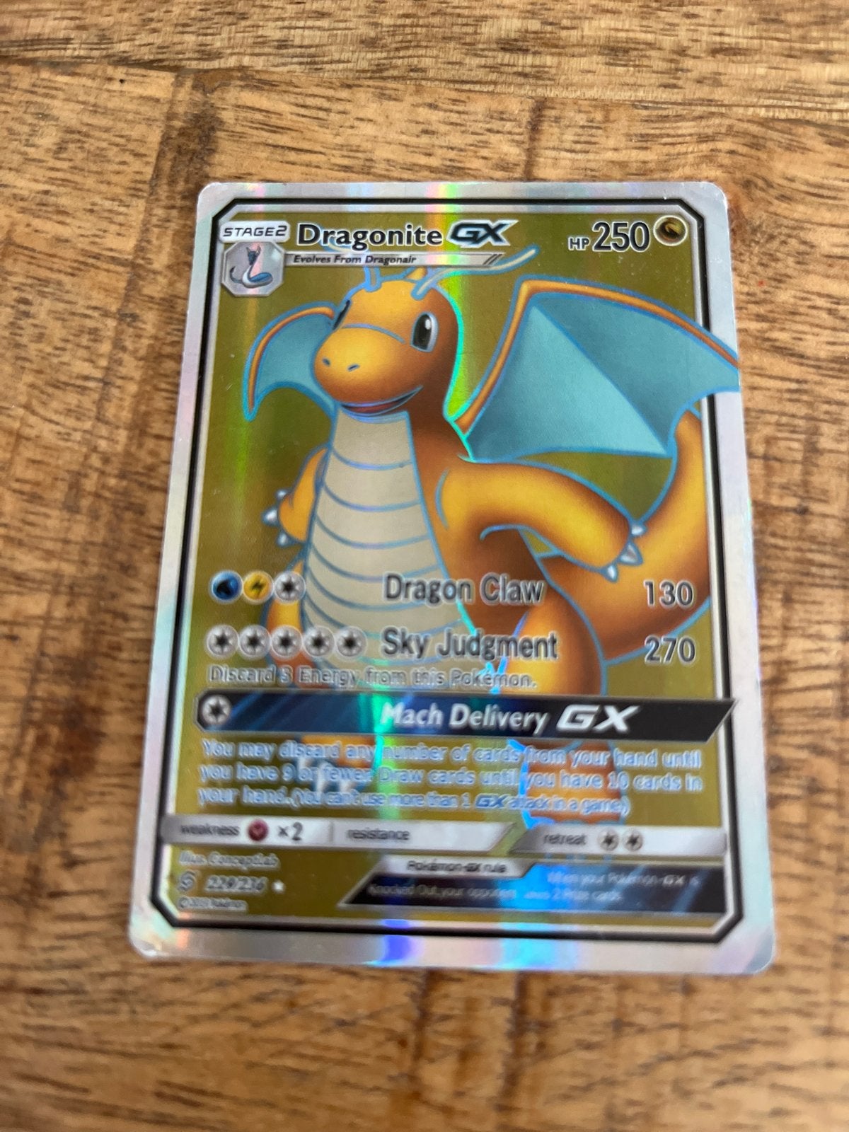 Dragonite GX Pokémon Kaart - Foil - Zo goed als nieuw, Hobby en Vrije tijd, Ophalen of Verzenden, Zo goed als nieuw, Losse kaart
