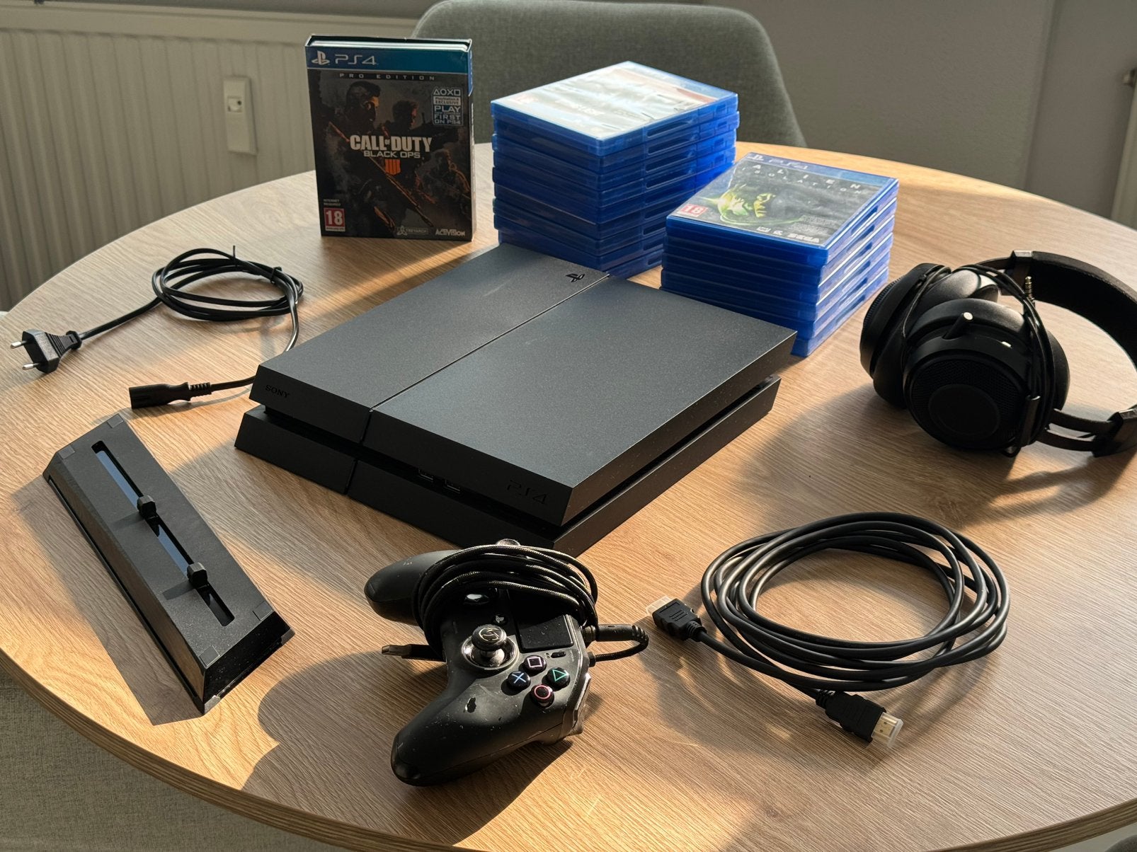 PlayStation 4 + 16 Games + Gratis Headset & Controller, Spelcomputers en Games, Spelcomputers | Sony PlayStation 4, Ophalen, Gebruikt