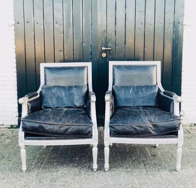 Fauteuils zwart craquelé leer en zilverkleurig hout, Huis en Inrichting, Fauteuils, Ophalen, Gebruikt, Leer, 75 tot 100 cm