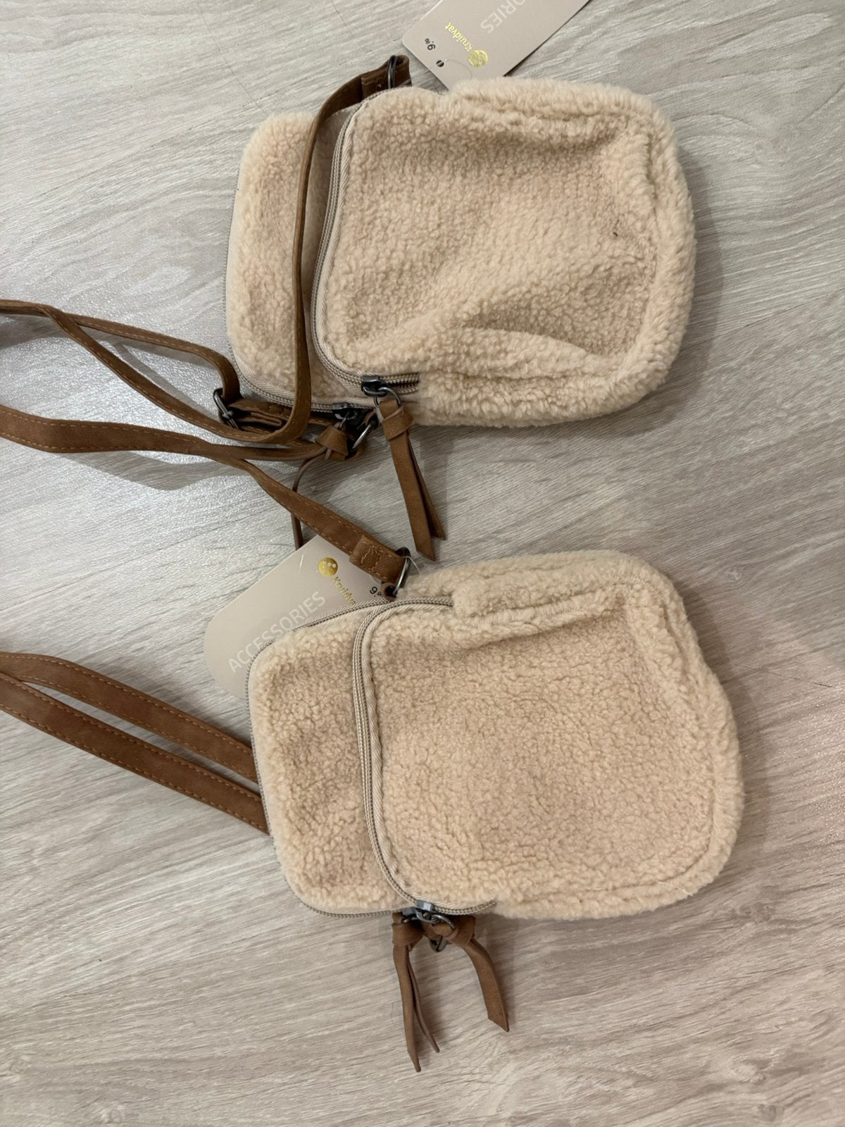 Nieuw teddy tasjes, Ophalen of Verzenden, Nieuw, Beige, Schoudertasje