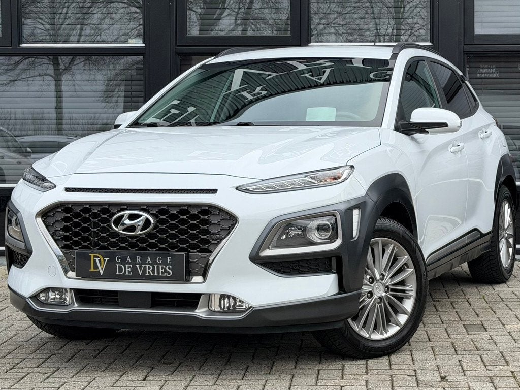 Hyundai Kona 1.0T Premium Full Option HUD Leder Camera Keyle, Auto's, Hyundai, Voorwielaandrijving, Gebruikt, Zwart, Wit