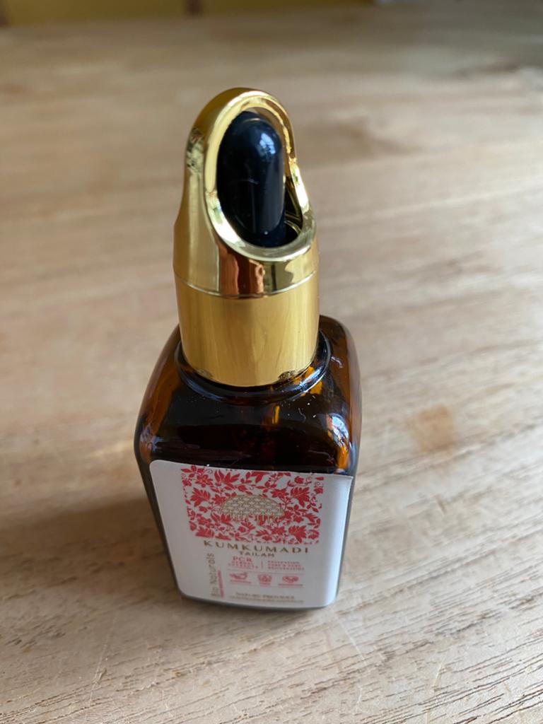 Kumkumadi gezichtsolie, Ayurvedische olie, Ophalen of Verzenden, Nieuw, Gehele gezicht, Verzorging