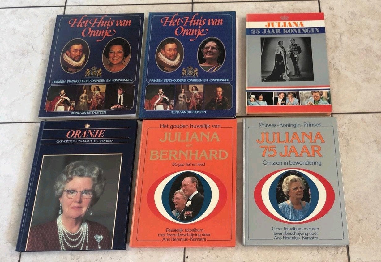 6 boeken kon. huis, Ophalen, Gebruikt, Nederland, Tijdschrift of Boek