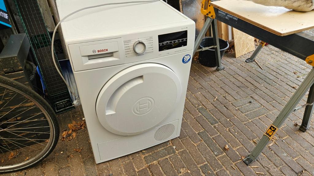 Wasdroger Bosch serie 6. Defect. 5 jaar oud., Witgoed en Apparatuur, 6 tot 8 kg, Ophalen of Verzenden, Condens, 85 tot 90 cm