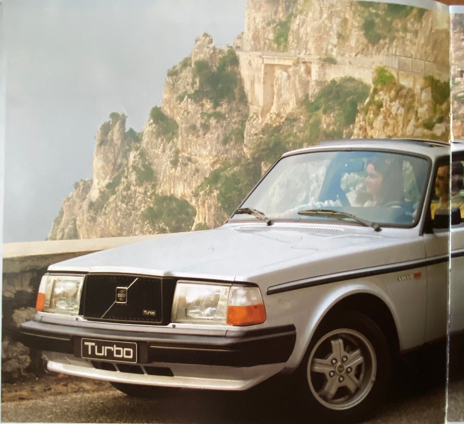 VOLVO - 240 Stationcar/Sedan/Turbo 1984 Autofolder, Verzenden, Zo goed als nieuw, Volvo