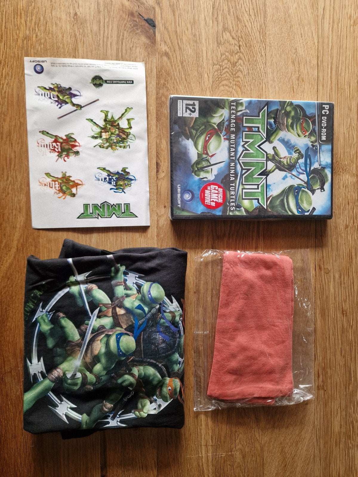 TMNT Pakket: PC Game, T-shirt, Stickers & Bandana, Ophalen of Verzenden, Nieuw