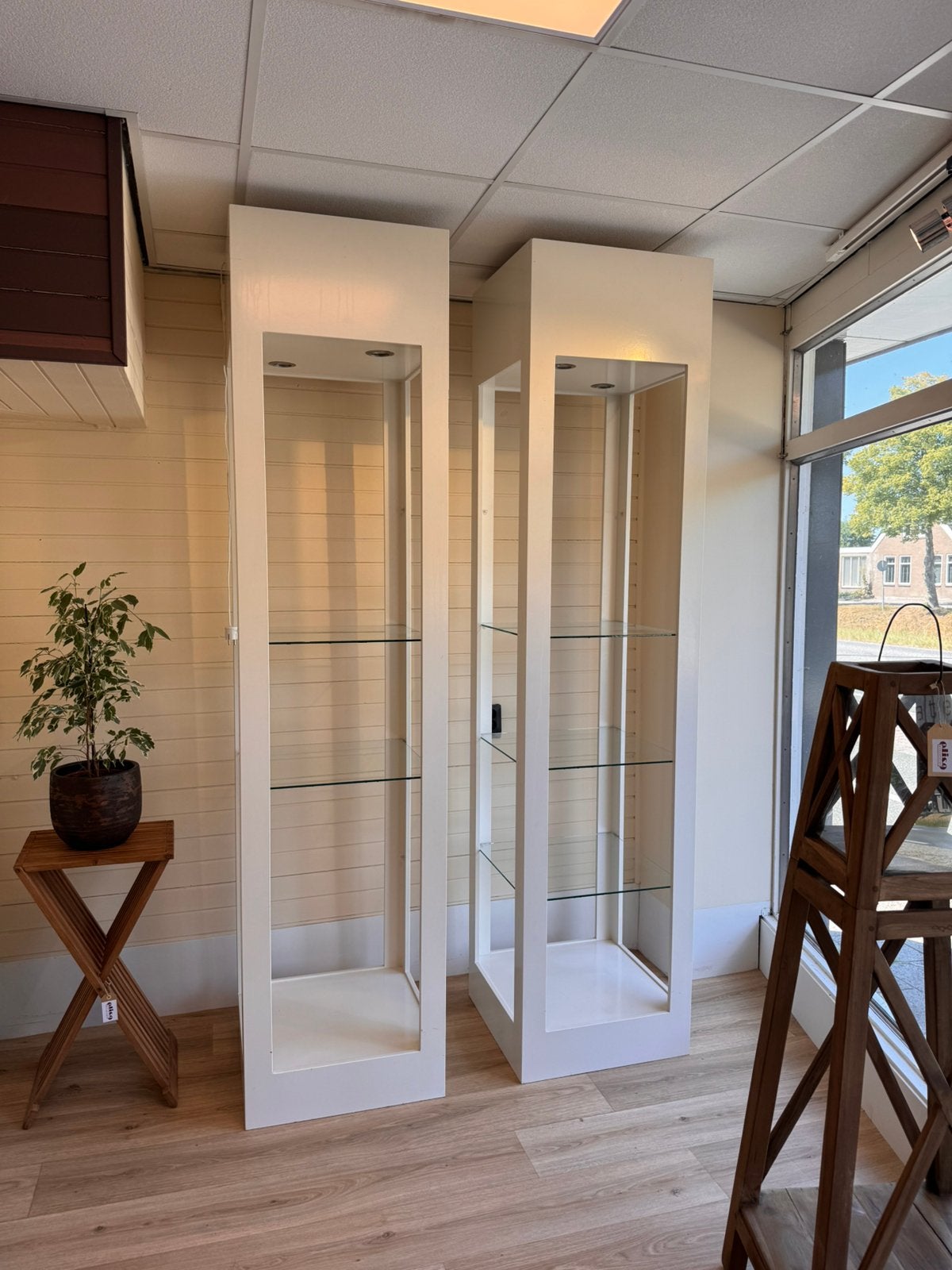 Open vitrine kasten met verlichting, Ophalen, Zo goed als nieuw, 200 cm of meer