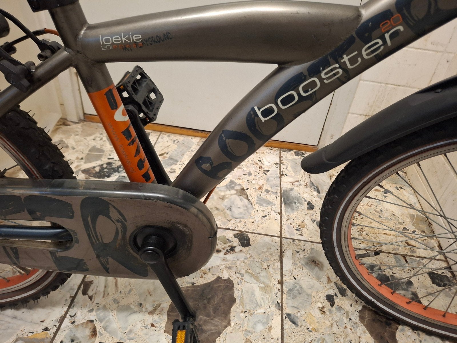 Booster Loekie 20 inch
B merk batavus snake, Ophalen of Verzenden, Gebruikt, 20 inch of meer
