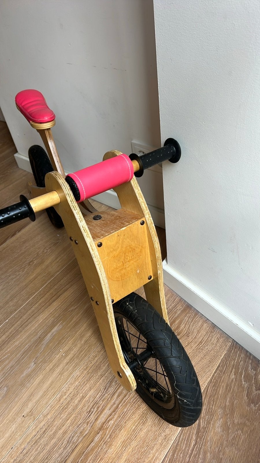 Tribike loopfiets/driewieler - roze zadelhoesje - vanaf 1,5, Ophalen, Gebruikt, Loopfiets