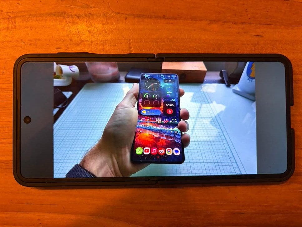 Foto 4 van Samsung Galaxy Z Flip 7 - Uitstekende Conditie