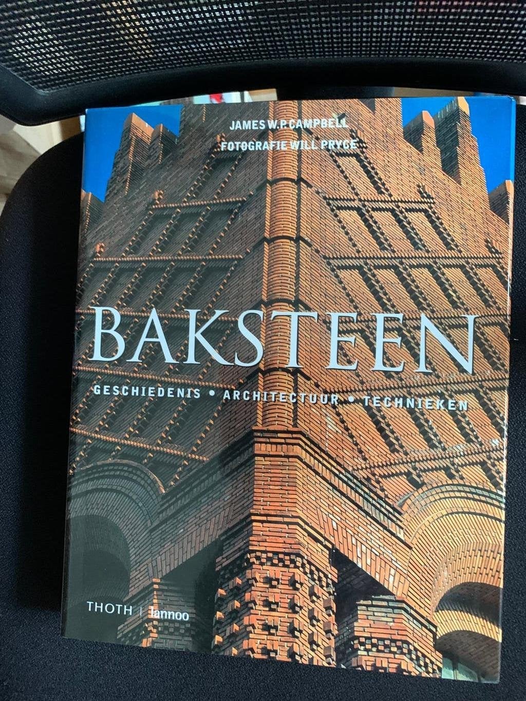 J.W.P. Campbell - Baksteen, J.W.P. Campbell, Architecten, Ophalen of Verzenden, Zo goed als nieuw