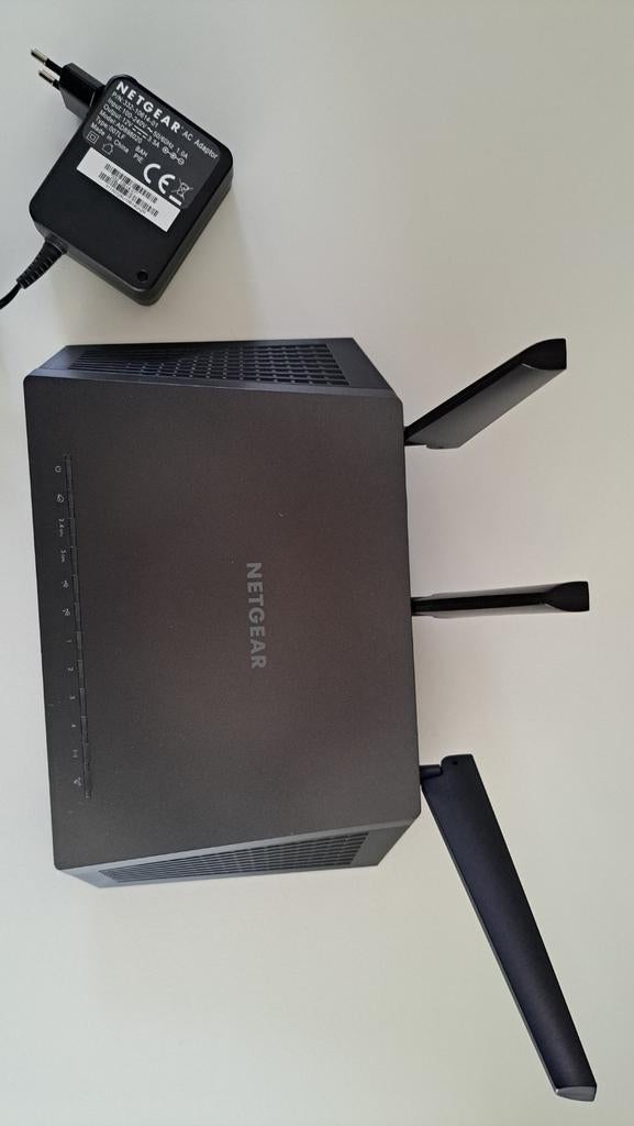 NETGEAR Nighthawk R7000 Smart WiFi Router, Computers en Software, Routers en Modems, Ophalen of Verzenden, Zo goed als nieuw, Router