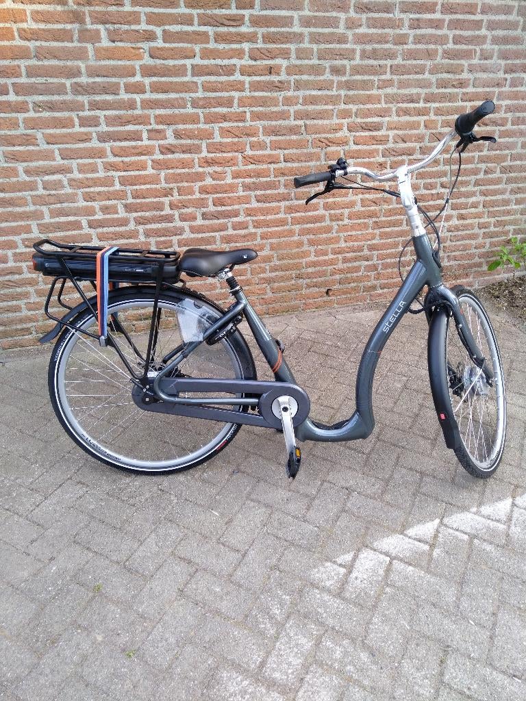 Stella Nantes Elektrische fiets lage instap €999,-, Zo goed als nieuw, Minder dan 47 cm, 50 km per accu of meer, Ophalen