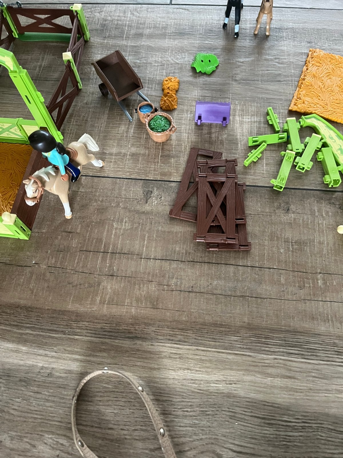 Playmobil Spirit stal compleet en incompleet, Gebruikt, Gebouw, Complete set, Ophalen of Verzenden